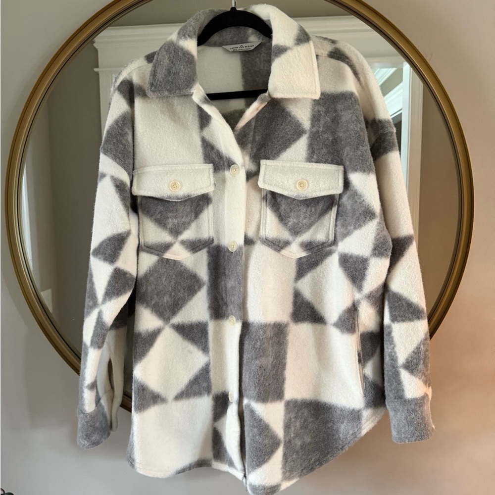 Alpine Design Soft Oversized Shacket Size M/L Grey and White
